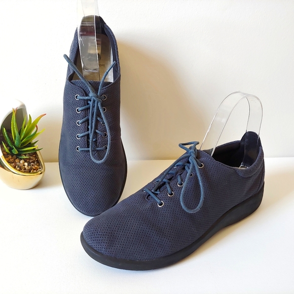clarks sillian tino navy